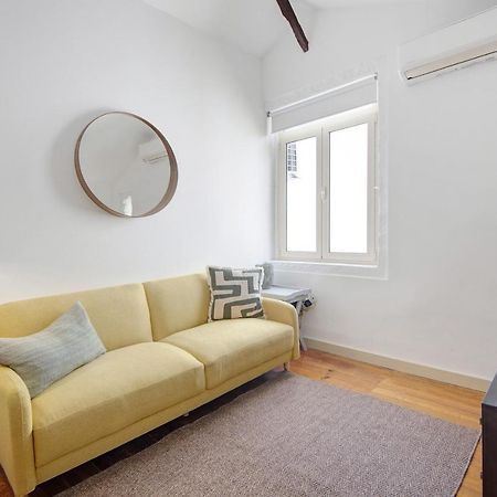 Crooked Floor House - Attic Apartman Porto Kültér fotó